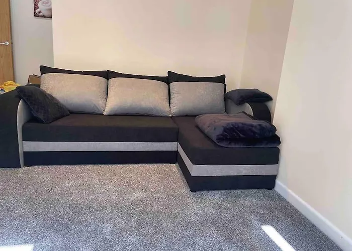 Appartement Superb Balconied 2bedroom Flat In Heart Of Centre *