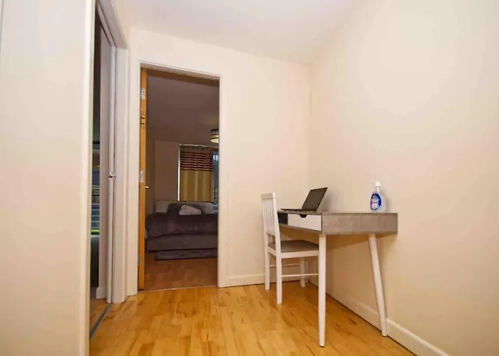 Superb Balconied 2bedroom Flat In Heart Of Centre * Leeds (West Yorkshire)