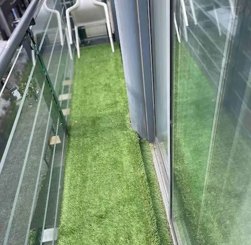 Superb Balconied 2bedroom Flat In Heart Of Centre